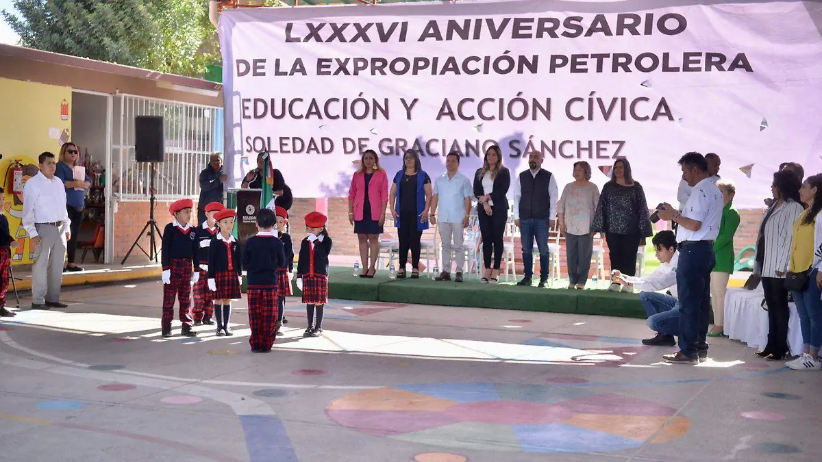  honores la Expropiación Petrolera de México de 1938 en Soledad (1)